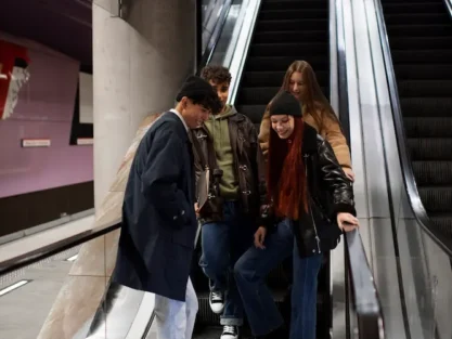 full-shot-happy-teens-stairs